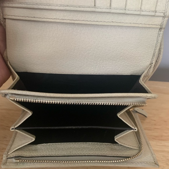 Gucci Supreme GG Canvas Snap Wallet with Biege Trim - Picture 7 of 10